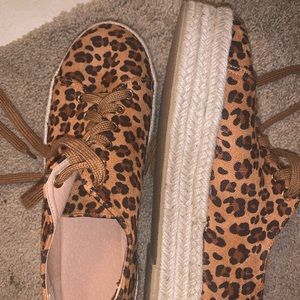 Espadrille cheetah print platform sneakers